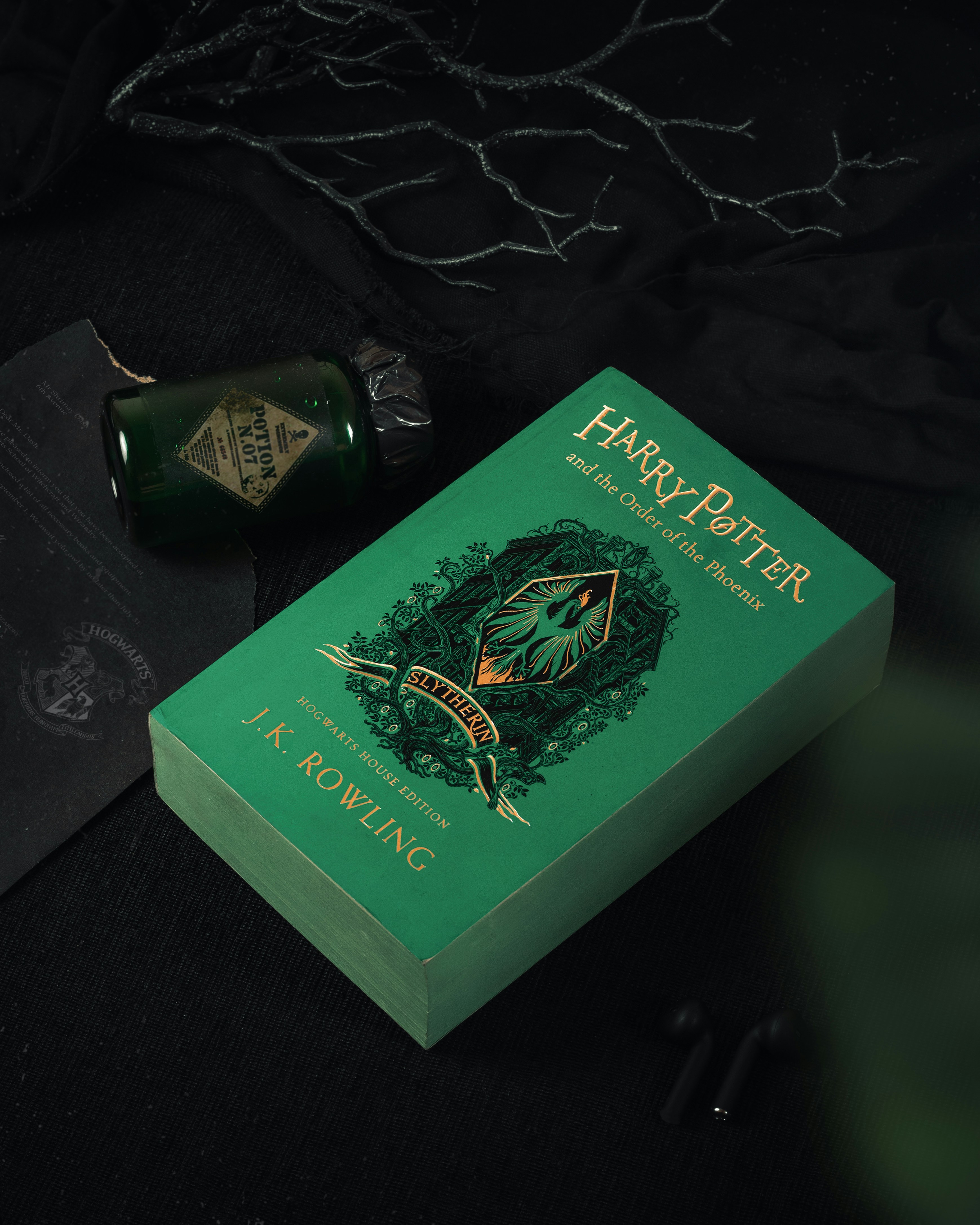 The Extended Mind book cover